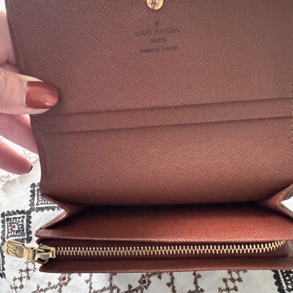 LV Tresor Wallet - Picture 4 of 10